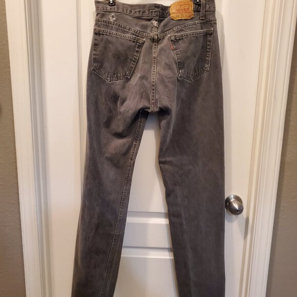 👖 VINTAGE Levi's 501 Button Fly Straight Leg Jeans (W34 L34) Faded Black/Gray - Picture 3 of 6